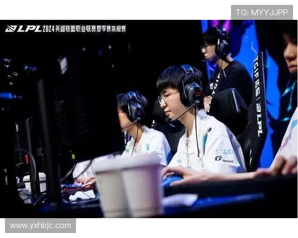 热议英雄联盟TES战队配合变革引发电竞圈广泛关注与讨论