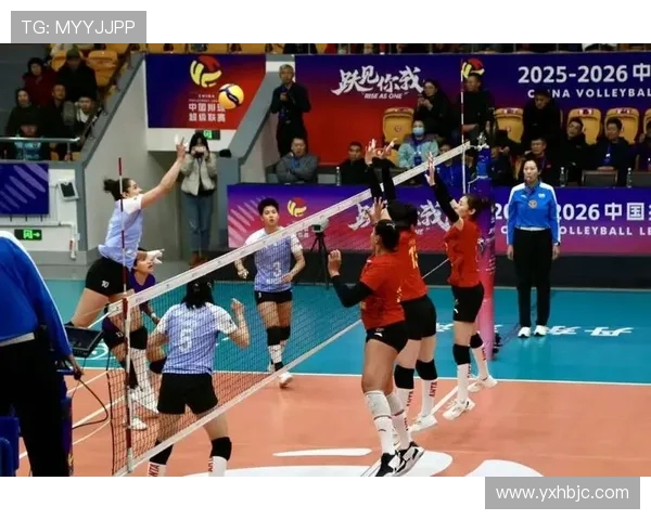 辽宁女排与天津女排激战正酣争夺排球赛季冠军荣耀